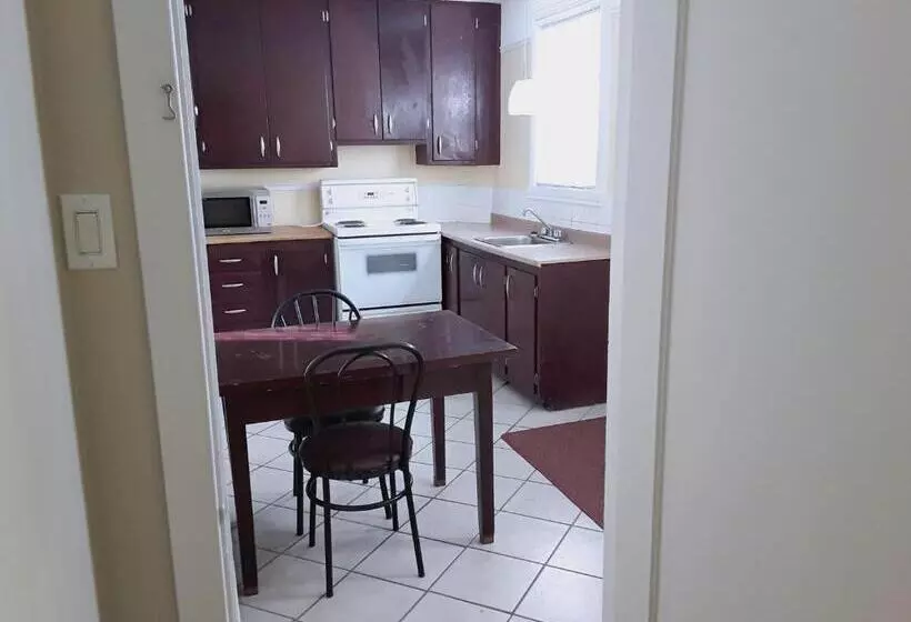 Отель Auberge Michel Doyon