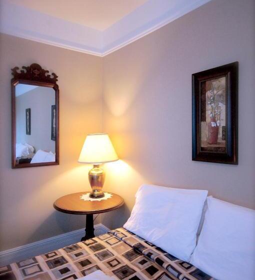 Отель Auberge Michel Doyon