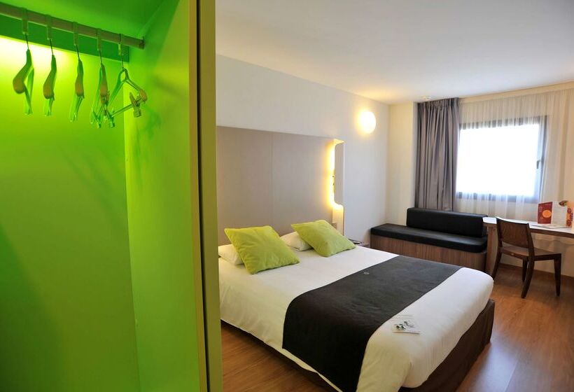 هتل Travelodge Málaga Airport