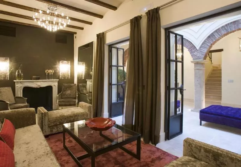 Otel Claude Marbella