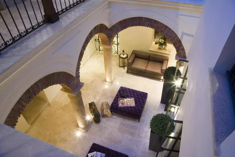 Otel Claude Marbella