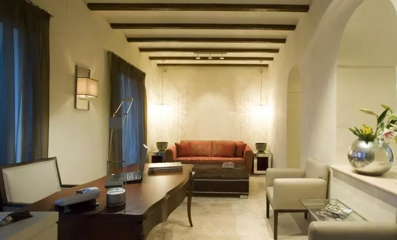 Otel Claude Marbella