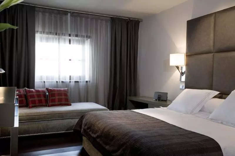 Otel Claude Marbella