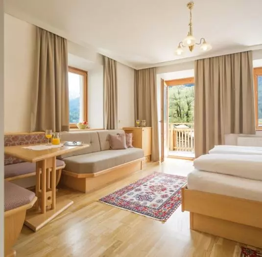 Отель Ferienhof Neusacher Moser