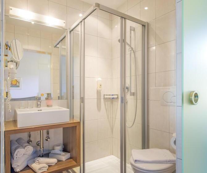 ホテル Ferienhof Neusacher Moser