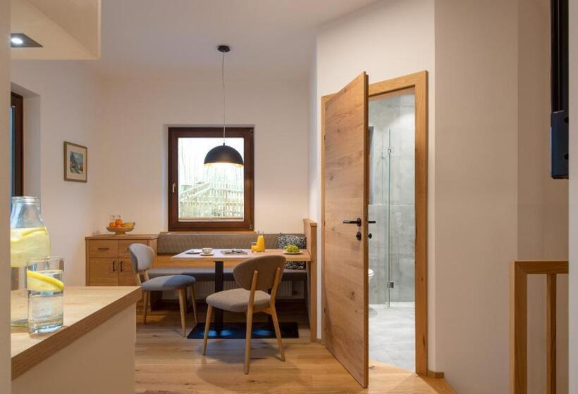 ホテル Ferienhof Neusacher Moser