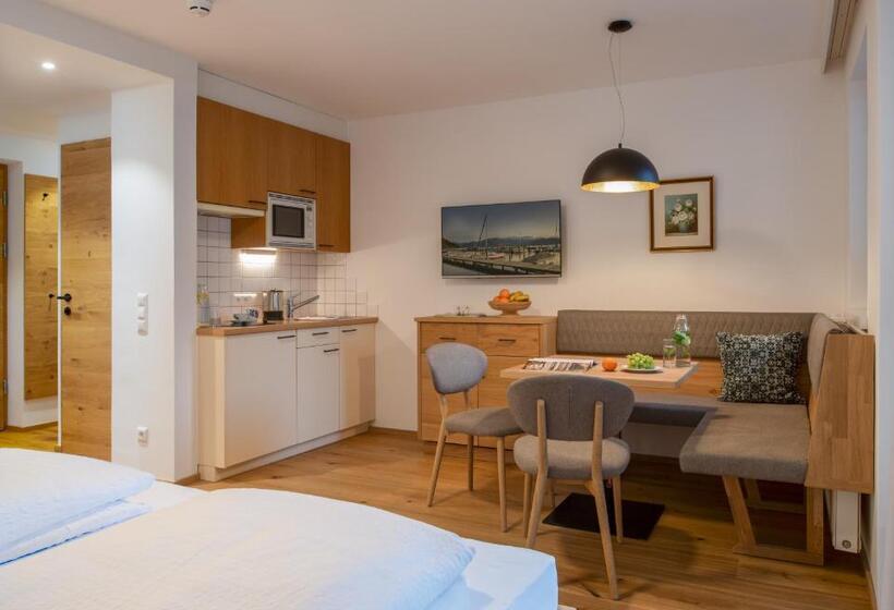 ホテル Ferienhof Neusacher Moser