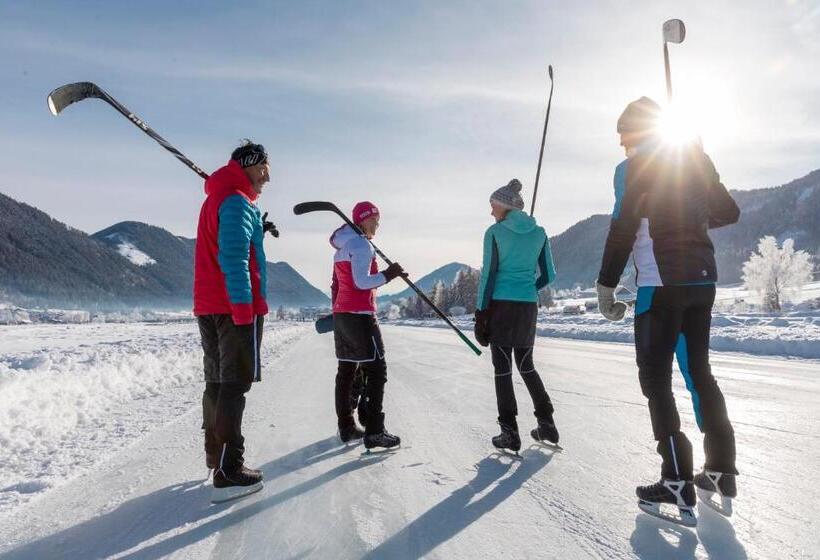 ホテル Ferienhof Neusacher Moser