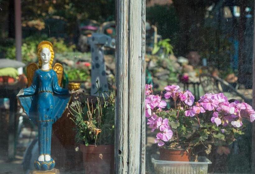 هتل Fontaine Valhalla