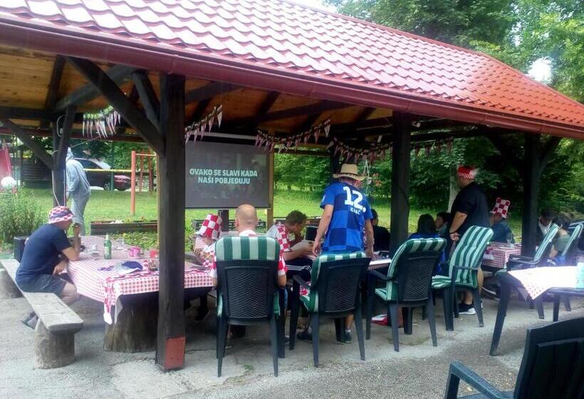 호텔 Guesthouse Arnika