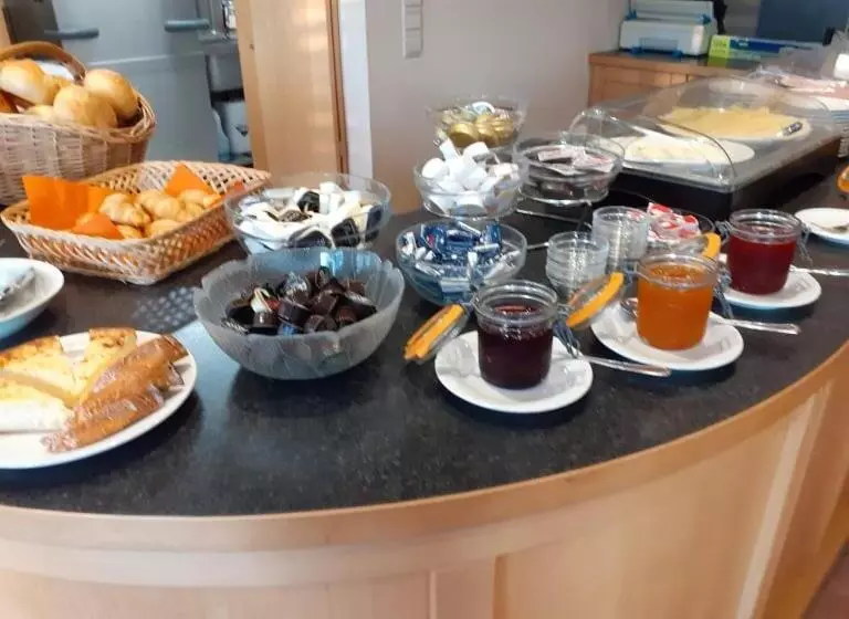 ホテル Hôtel Du Lac