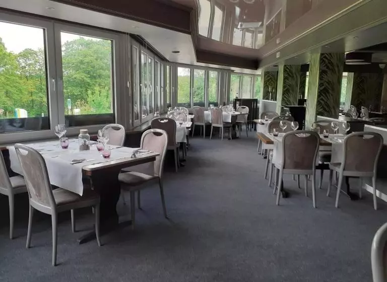 ホテル Hôtel Du Lac