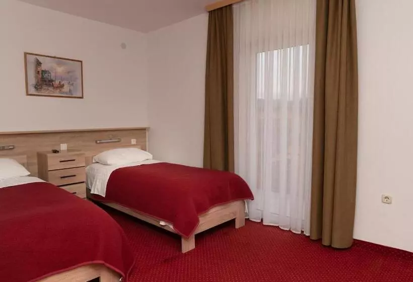 فندق Mirni Kutak