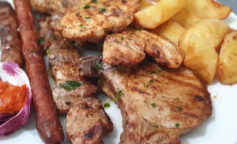 Отель Mirni Kutak