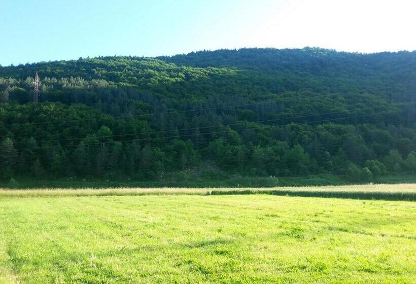 Отель Mirni Kutak