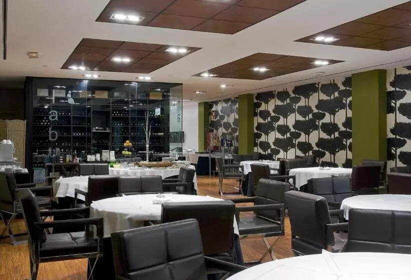 ホテル Nap Oviedo