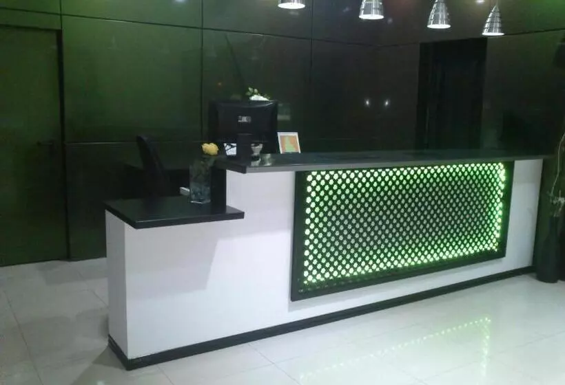 ホテル Nap Oviedo