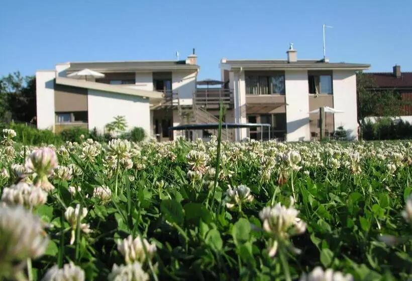 هتل Prieka Pietura