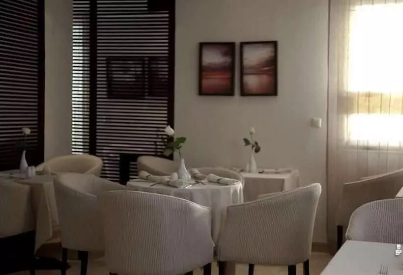 هتل Regency Tunis