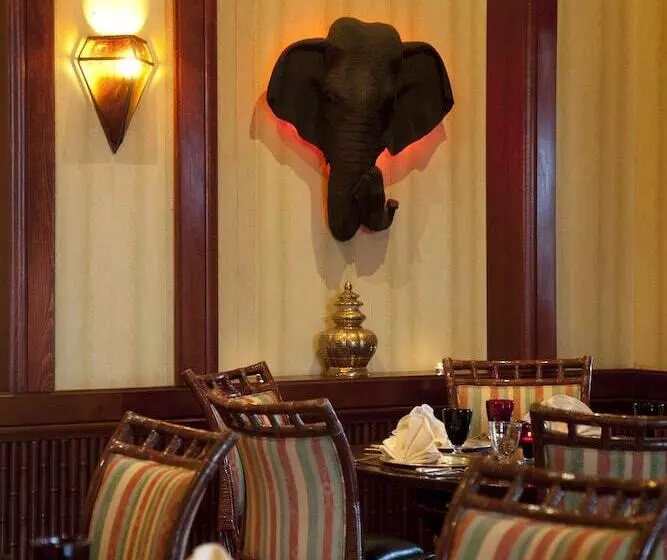 هتل Regency Tunis