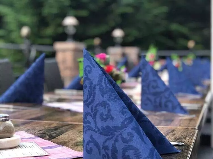 فندق Resort Martin & Kristyna