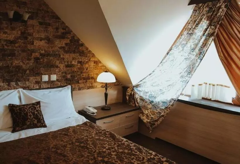 هتل Sumski Feneri