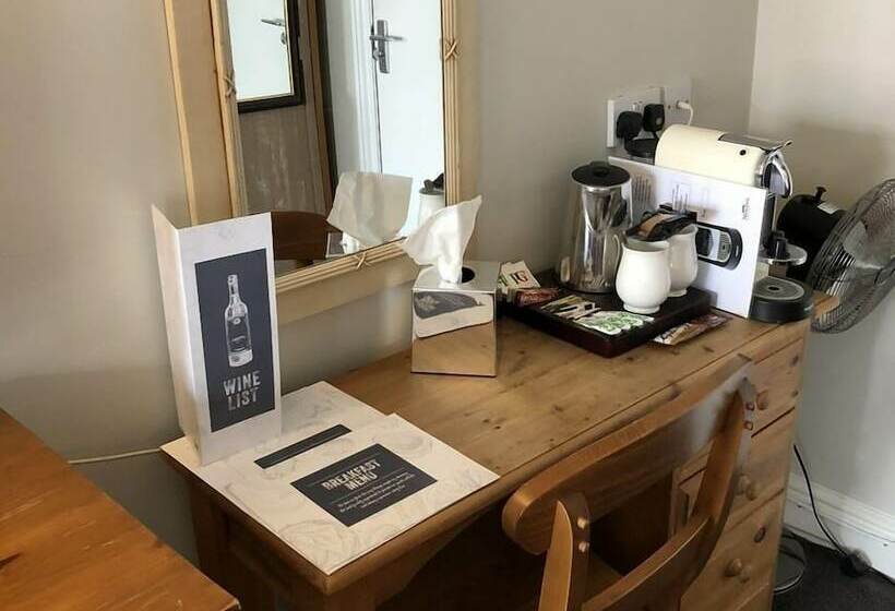 ホテル The New Inn