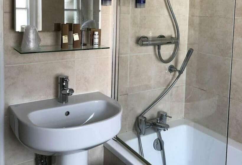 ホテル The New Inn