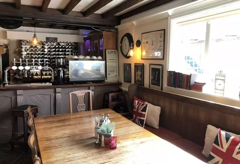 Отель The New Inn