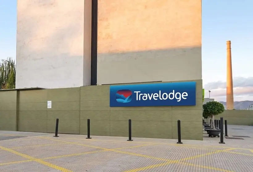 هتل Travelodge Málaga Airport