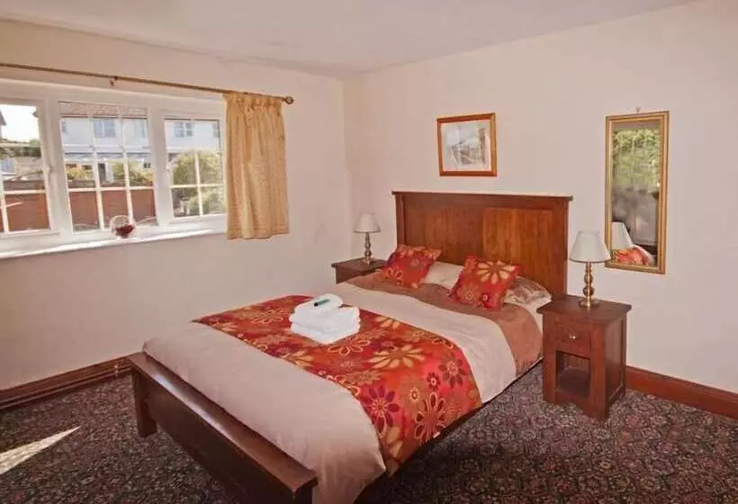 Отель White Hart