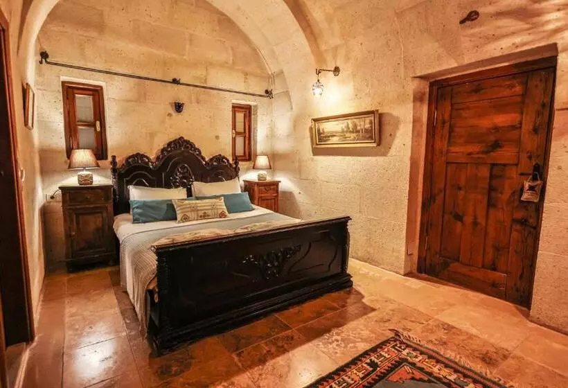 ホテル Cappadocia Eagle Cave Inn