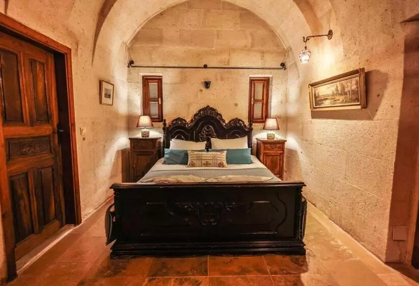 ホテル Cappadocia Eagle Cave Inn
