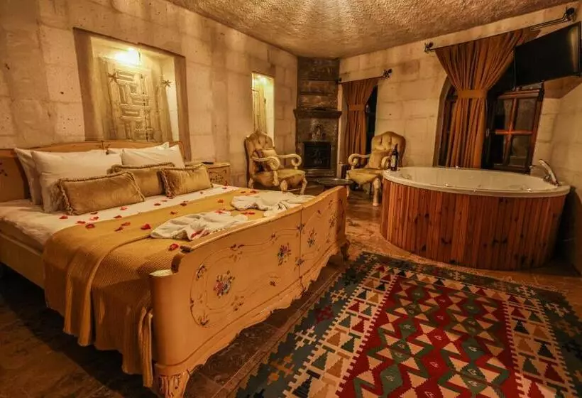 ホテル Cappadocia Eagle Cave Inn