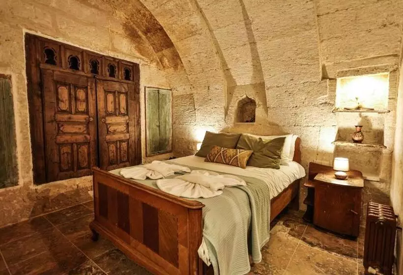 ホテル Cappadocia Eagle Cave Inn