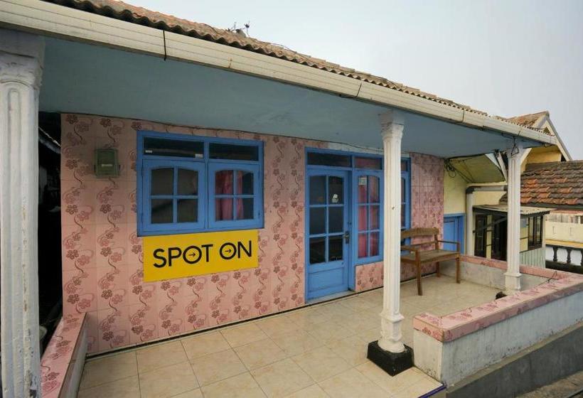Отель Spot On 2126 Bromo Indah Homestay