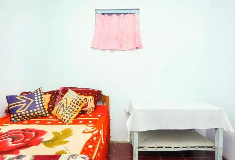 ホテル Spot On 2126 Bromo Indah Homestay