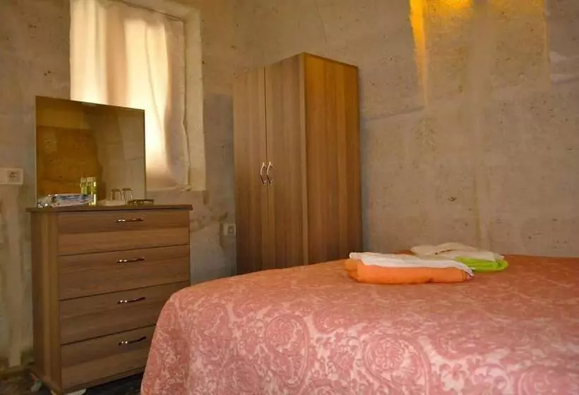 Hotel Ulaş Cave