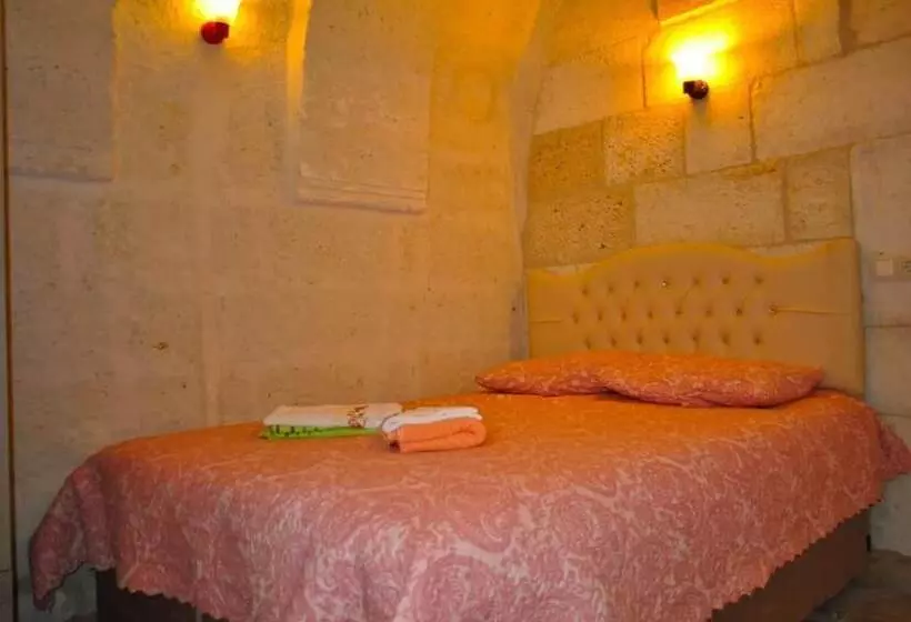 Hotel Ulaş Cave