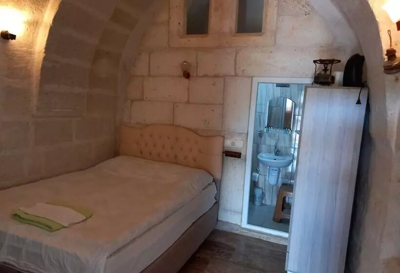 Hotel Ulaş Cave