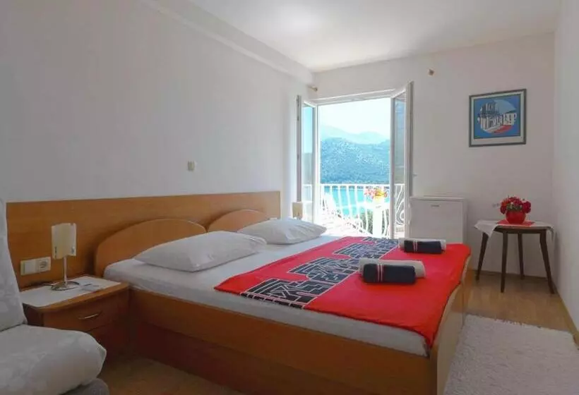ペンション Double Room Slano 2682e