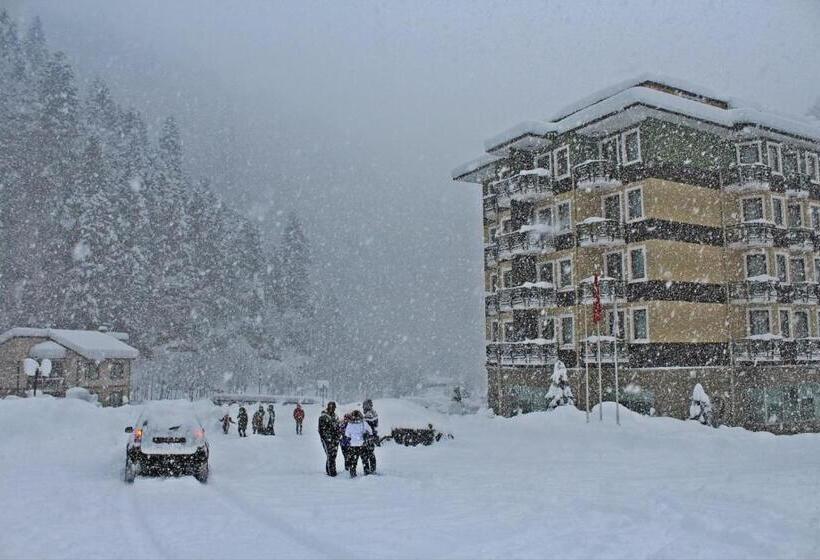 منتجع Ridos Thermal Hotel & Spa