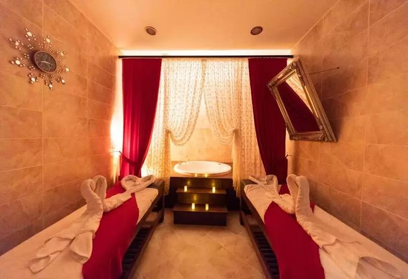 Lomakeskus Ridos Thermal Hotel & Spa