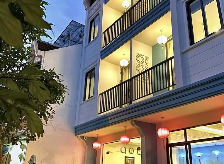 هتل Grand Holiday Hoian Villa