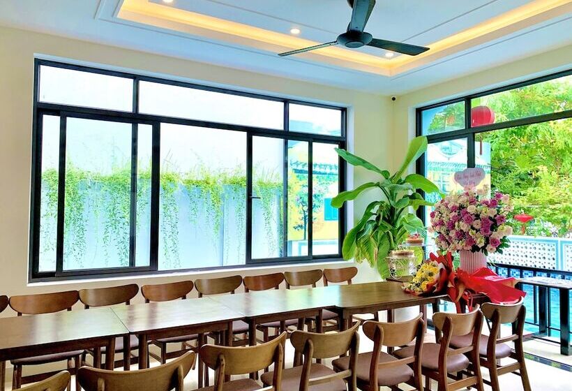 هتل Grand Holiday Hoian Villa