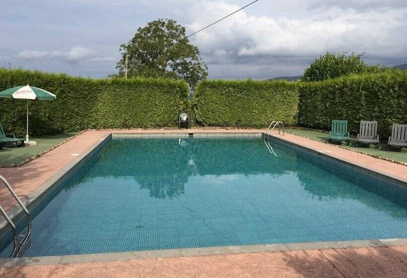 Casa De Aldea El Regueru