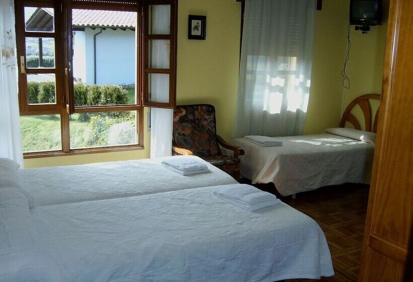 Casa De Aldea El Regueru