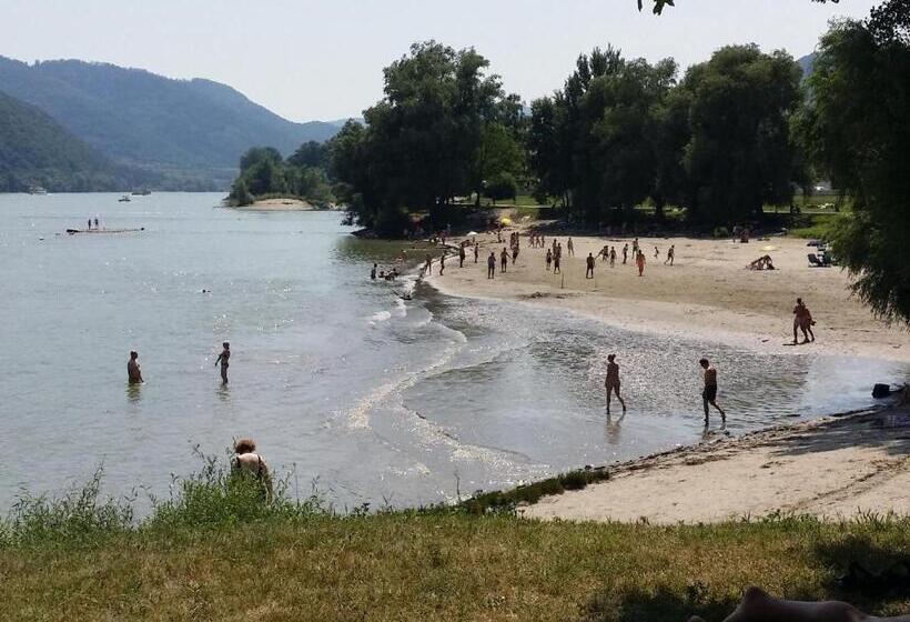 Donauwirt   Hotel Garni