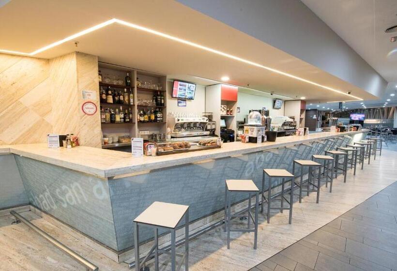 בית מלון כפרי Arva Abad San Antonio