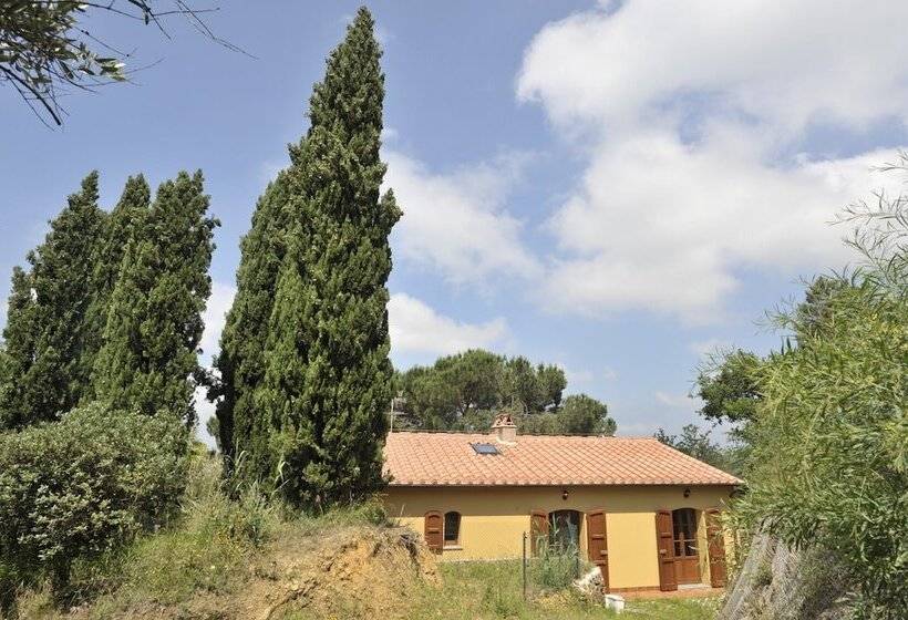 فندق Agriturismo La Grotta